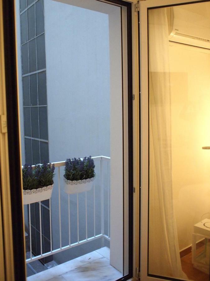 Charming Studio Posh Quartier Атина Екстериор снимка