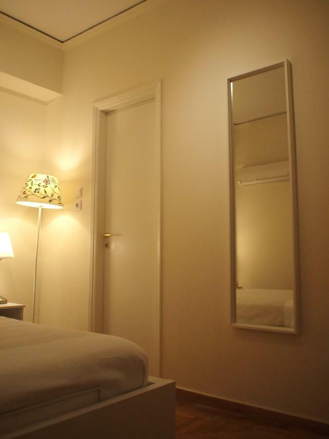 Charming Studio Posh Quartier Атина Екстериор снимка