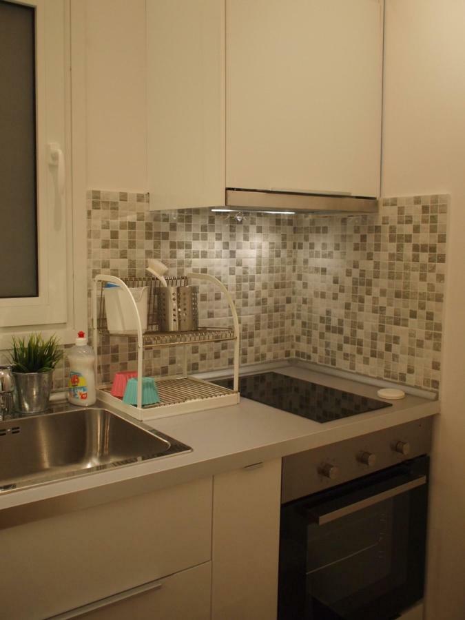 Charming Studio Posh Quartier Атина Екстериор снимка