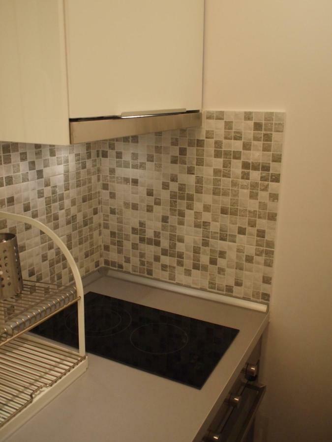 Charming Studio Posh Quartier Атина Екстериор снимка