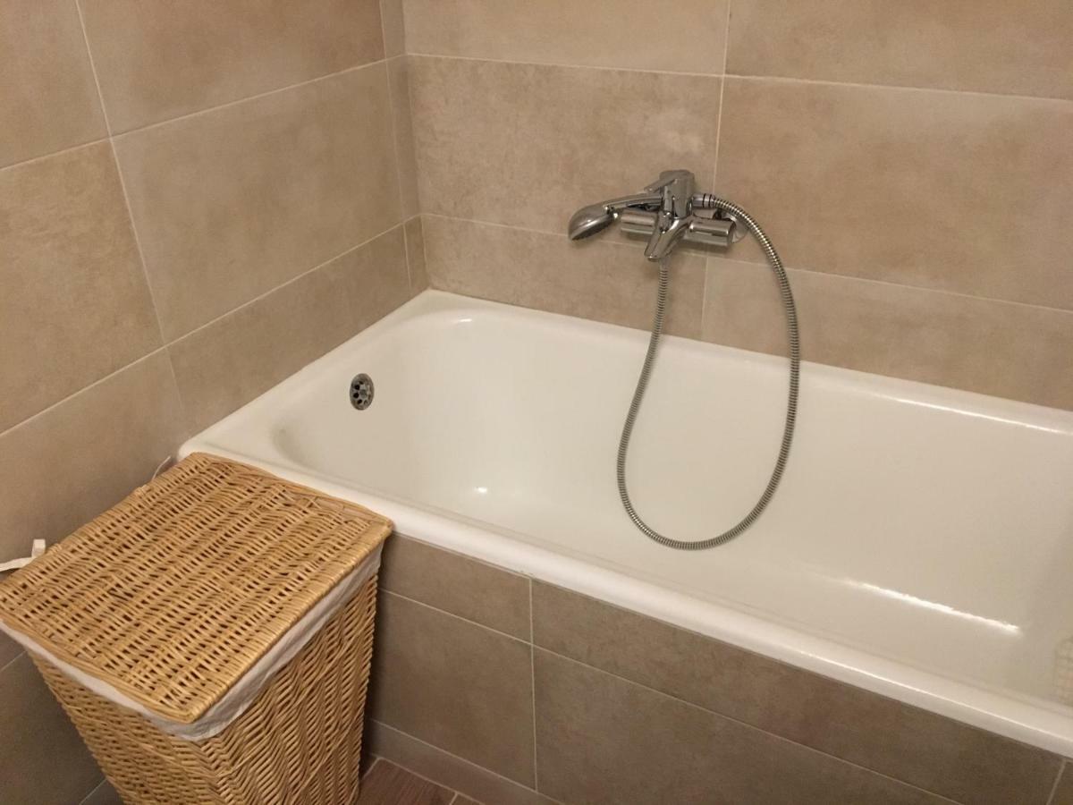 Charming Studio Posh Quartier Атина Екстериор снимка