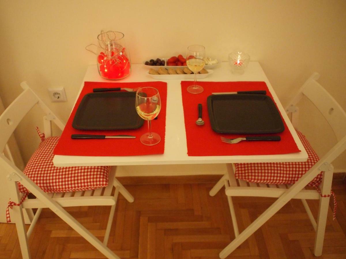 Charming Studio Posh Quartier Атина Екстериор снимка